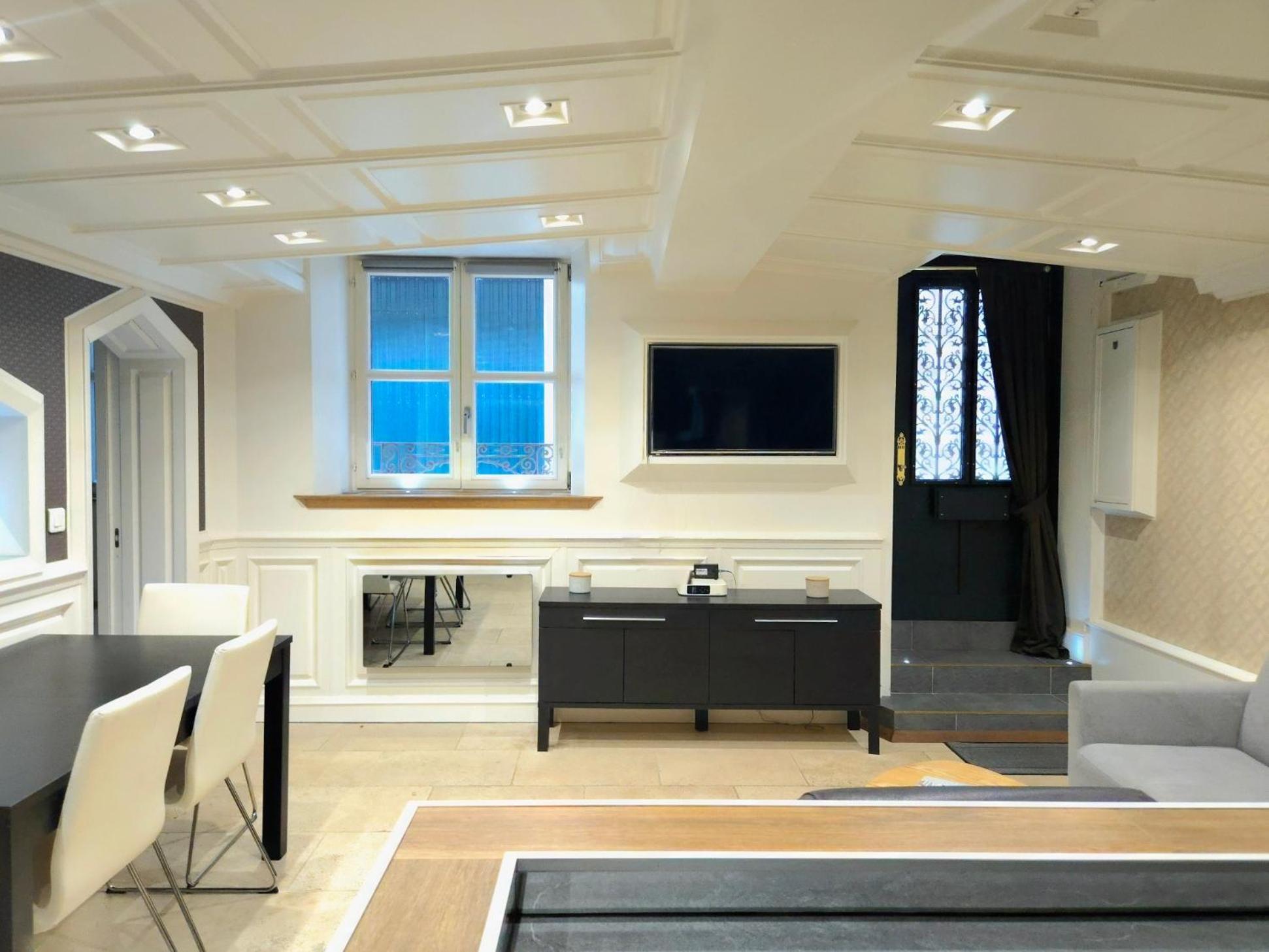 Moderne & Spacieux Hypercentre Apartment
